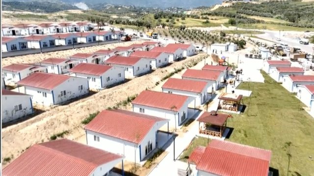 Ciner Grubu'ndan afetzedelere destek